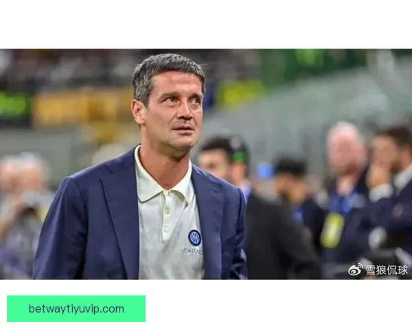 斯帕莱蒂回应德罗西称其为足球之子并强调国家队的必要性