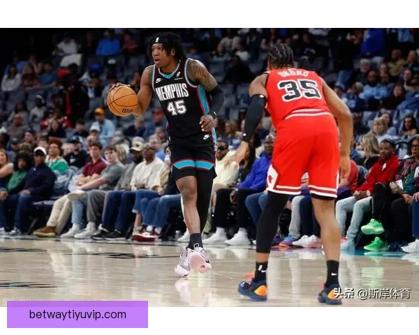 灰熊险胜公牛结束五连败 吉迪斩获第31次三双精彩表现